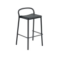 Linear-steel-bar-stool-h75-black-Muuto-5000x5000-hi-res.jpg