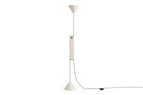 AE925-A686_Twist Floor Lamp cream white_detail 01.jpg