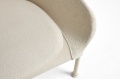 AF350-F476-AU31-03AA_O2 Lounge Chair w. seat cushion soft cream_eggshell powder coated steel base_detail.jpg