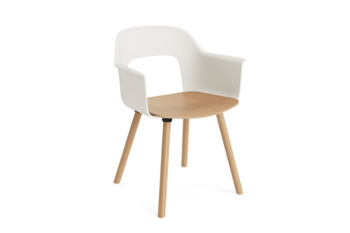 AF272-F338-AA51-01UF_Layout Armchair 222_wb lacq oak 4 leg base_cream white shell_wb lacq oak seat.jpg