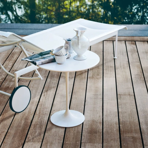 Saarinen-low-table-outdoor-Stolik-kawowy-ogrodowy-Saarinen-Knoll (2).jpg