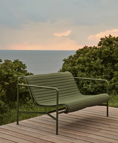 Palissade_Lounge_Sofa_olive_Palissade_Quiltet_Cushion_olive.jpg