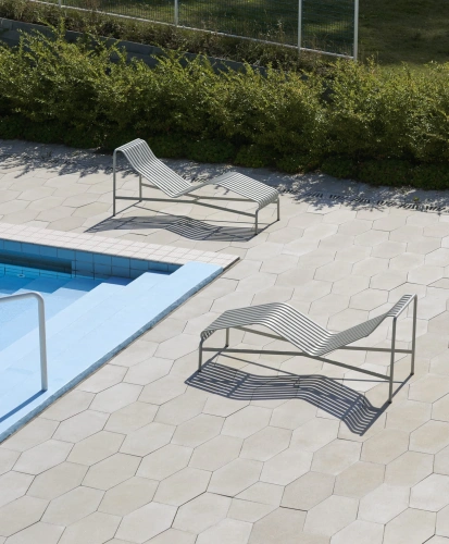 Palissade_Chaise_Longue_sky_grey.jpg