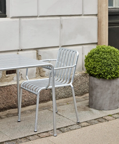 Palissade_Table_Hot_Galvanised_Palissade_Armchair_Hot_Galvanised.jpg