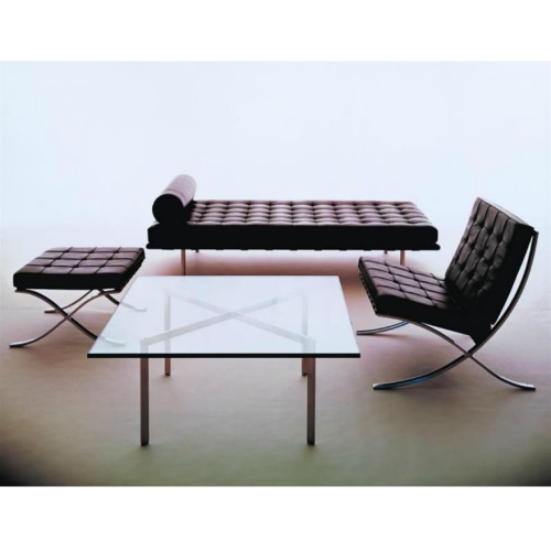 Mies-Van-Der-Rohe-Barcelona-Chair_ (2).jpg