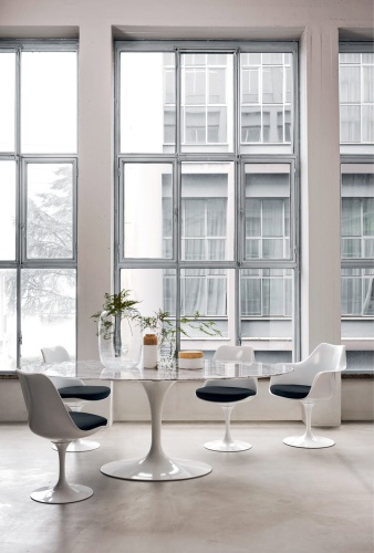 Saarinen_Tulip_Chair_3_sq_947x1400.jpg