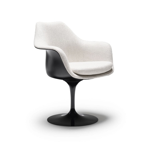 KNOLL_Tulip-Armchair_by-EeroSaarinen_Ph.Federico-Cedrone_01w.jpg