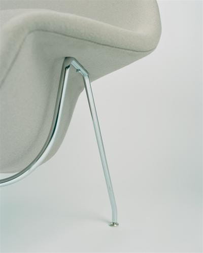 womb-chair-saarinen-knoll-detail.jpg