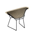 Bertoia-diamond-chair-black rilsan-structure-classic boucle-neutral-fully upholstered-knoll_2.JPG