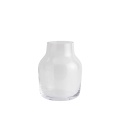 Silent-vase-15-clear-muuto-5000x5000-hi-res.jpg