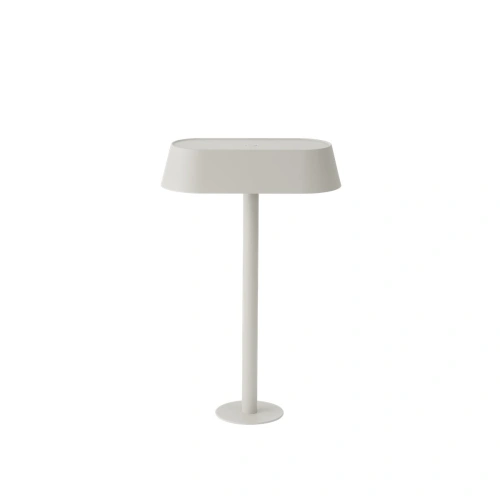 Linear-mounted-lamp-grey-23-Muuto-5000x5000-hi-res.jpg