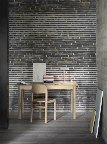 linear-wood-table-140-workshop-chair-linear-table-lamp-grey-arrange-grey-terracotta-muuto-org.jpg