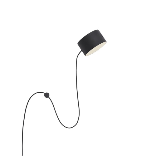 Post-floor-lamp-black-wall-Muutoa-5000x5000-hi-res.jpg
