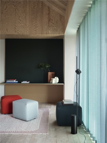 Echo-pouf-vidar-542-Forest-nap-912-Forest-nap-992-post-floor-lamp-black-ridge-vase-terracotta-pebble-rug-rose-muuto-med-res.jpg