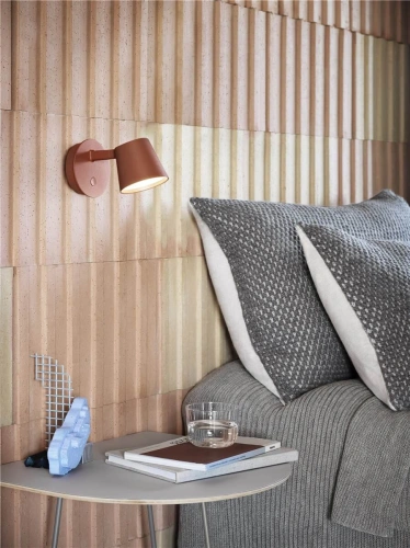 Tip-Wall-lamp-copper-brown-airy-half-side-table-grey-twine-cushion-grey-rythm-throw-light-grey-muuto-med-res.jpg