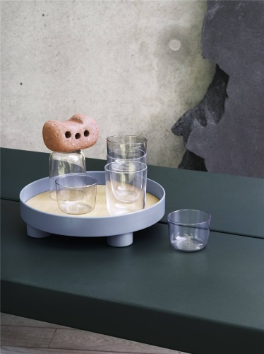 platform-tray-blue-grey-corky-linear-steel-table-muuto-org.jpg