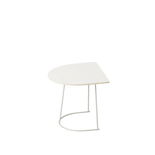 Airy-half-size-plum-Muuto-5000x5000-hi-res.jpg